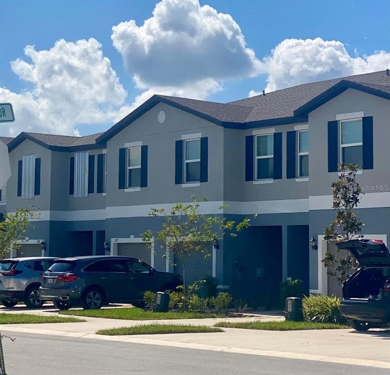 2175 AZURE VIEW WAY LUTZ, FL 33558