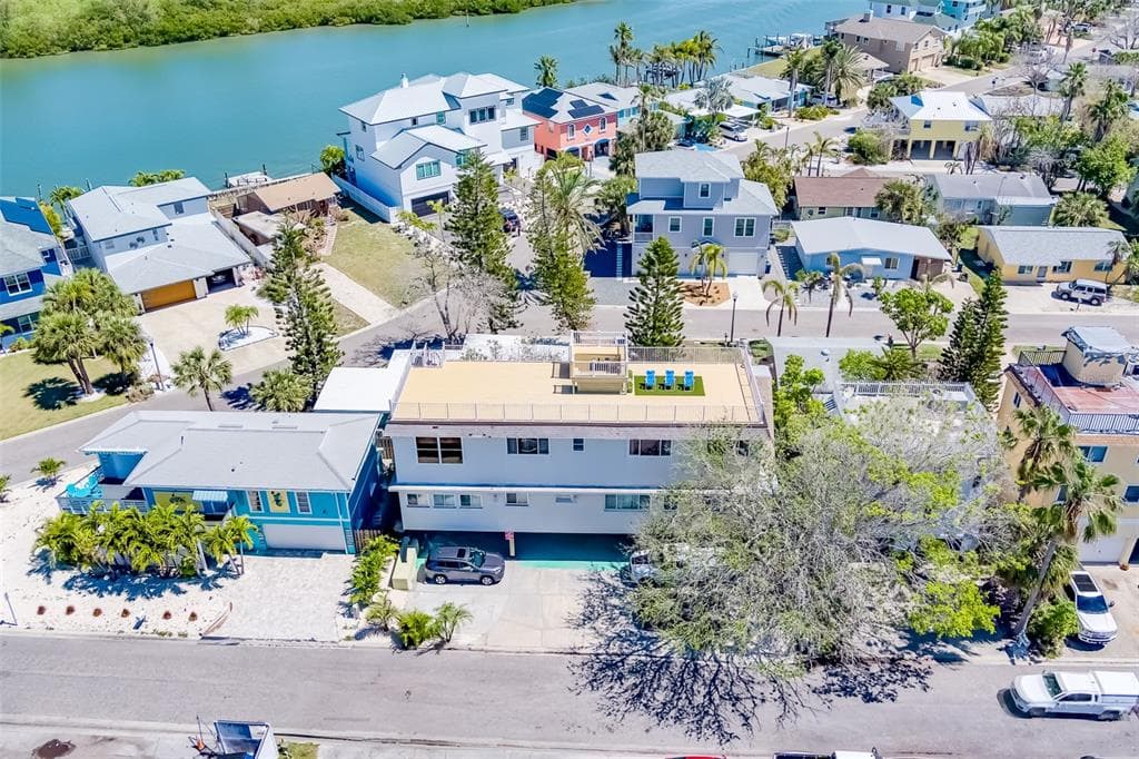 18111 1ST STREET E UNIT 2 REDINGTON SHORES, FL 33708