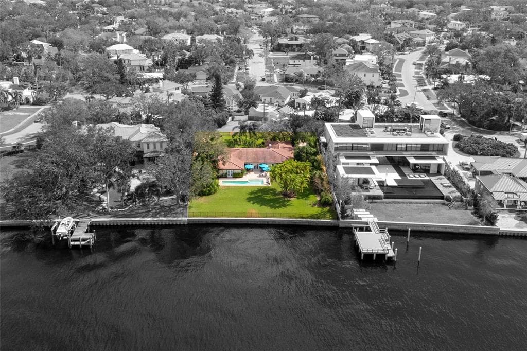 306 BLANCA LANE TAMPA, FL 33606