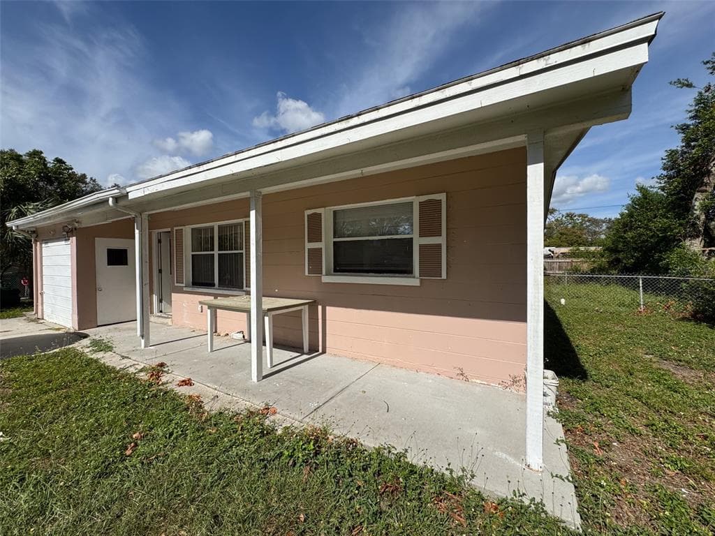 5243 57TH AVENUE N ST PETERSBURG, FL 33709