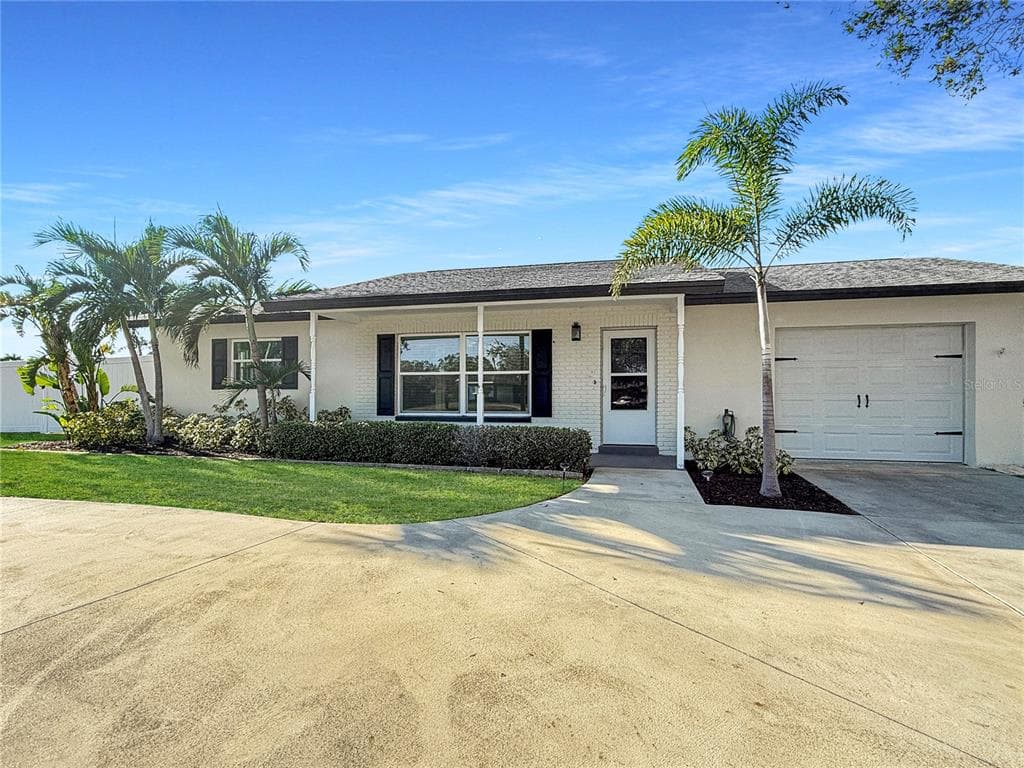 8802 109TH LANE N SEMINOLE, FL 33772