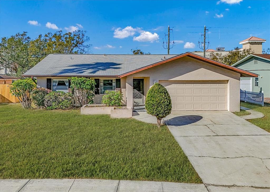 1052 CONCORD DRIVE W