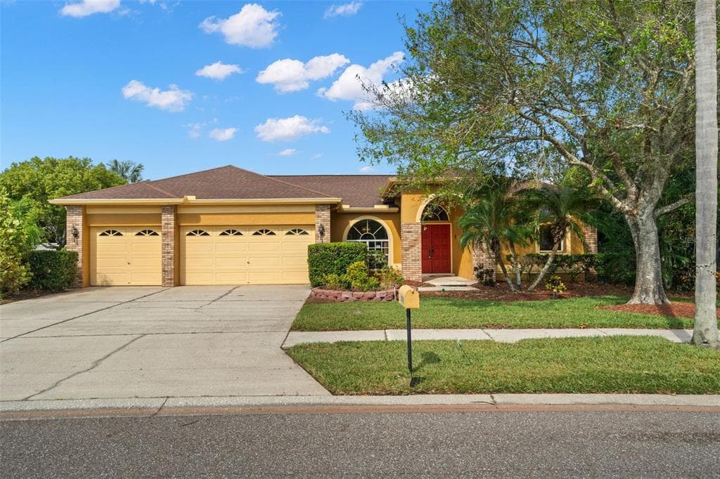 1878 EAGLE TRACE BOULEVARD PALM HARBOR, FL 34685