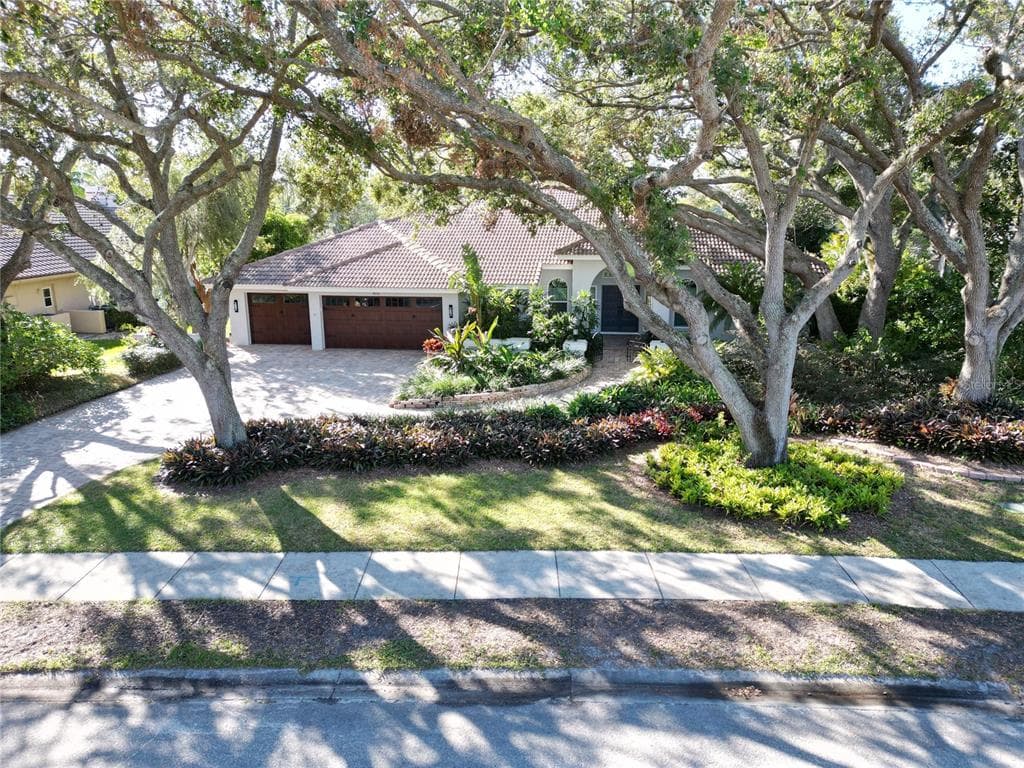 1612 HAMPTON LANE SAFETY HARBOR, FL 34695