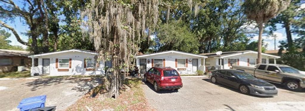 918 E 122ND AVENUE TAMPA, FL 33612