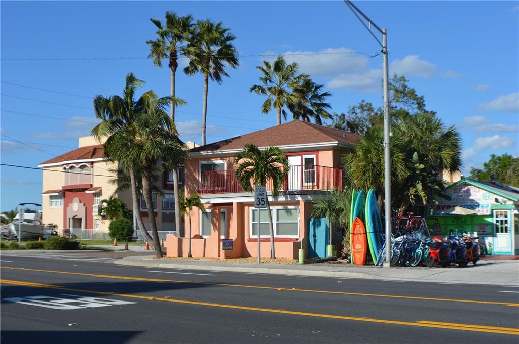 13047 GULF BOULEVARD UNIT 3 MADEIRA BEACH, FL 33708
