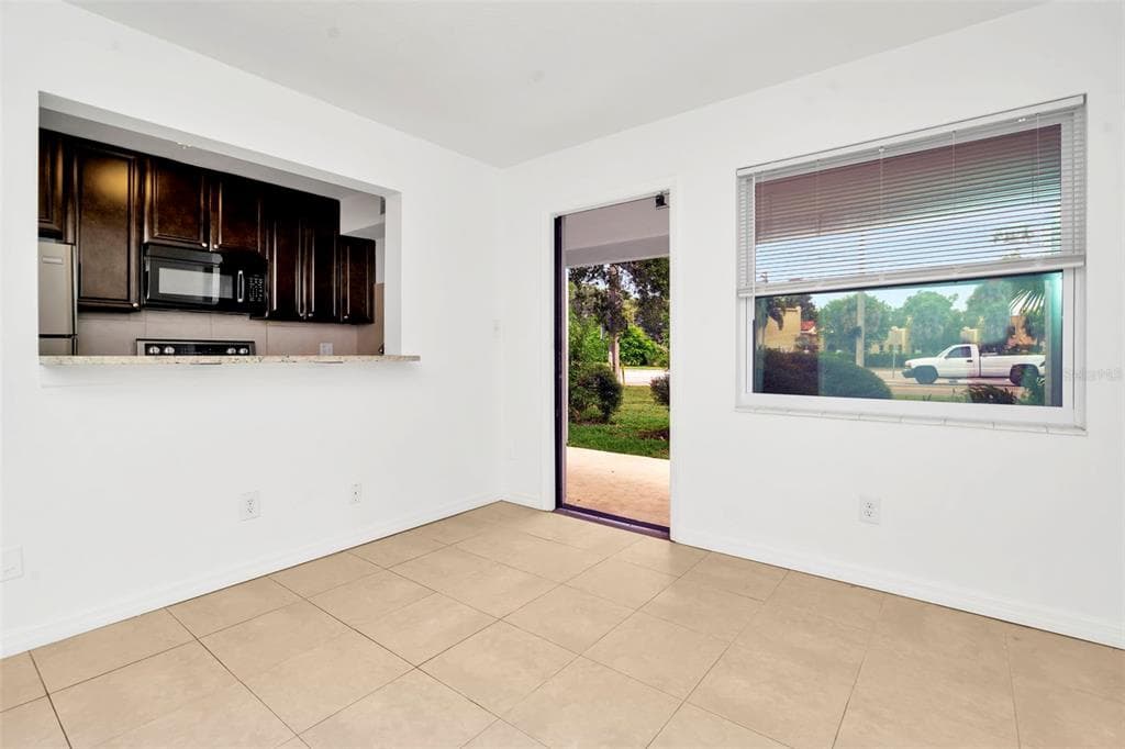 3700 HAINES ROAD N UNIT 8 ST PETERSBURG, FL 33704