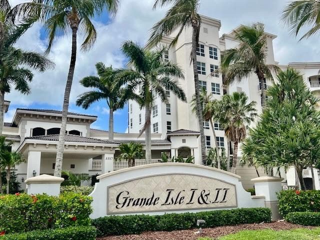 3313 SUNSET KEY CIRCLE UNIT 203 PUNTA GORDA, FL 33955