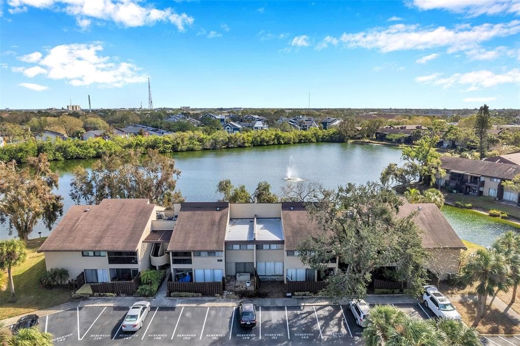 782 VILLAGE LAKE TERRACE N UNIT 107 ST PETERSBURG, FL 33716