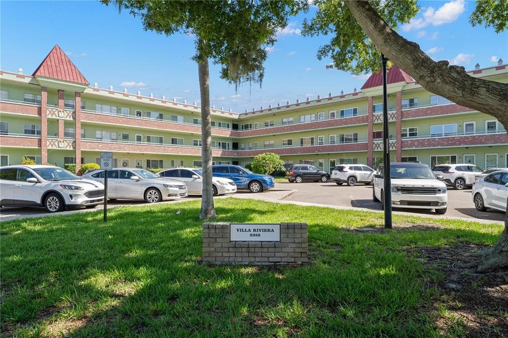 2358 ECUADORIAN WAY UNIT 42 CLEARWATER, FL 33763