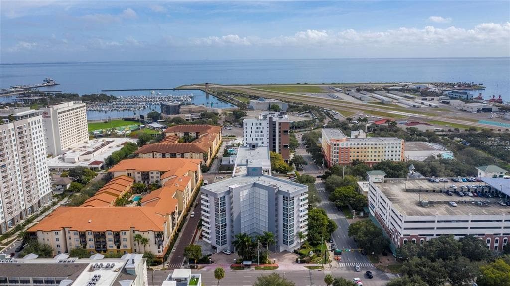 470 3RD STREET S UNIT 406 ST PETERSBURG, FL 33701