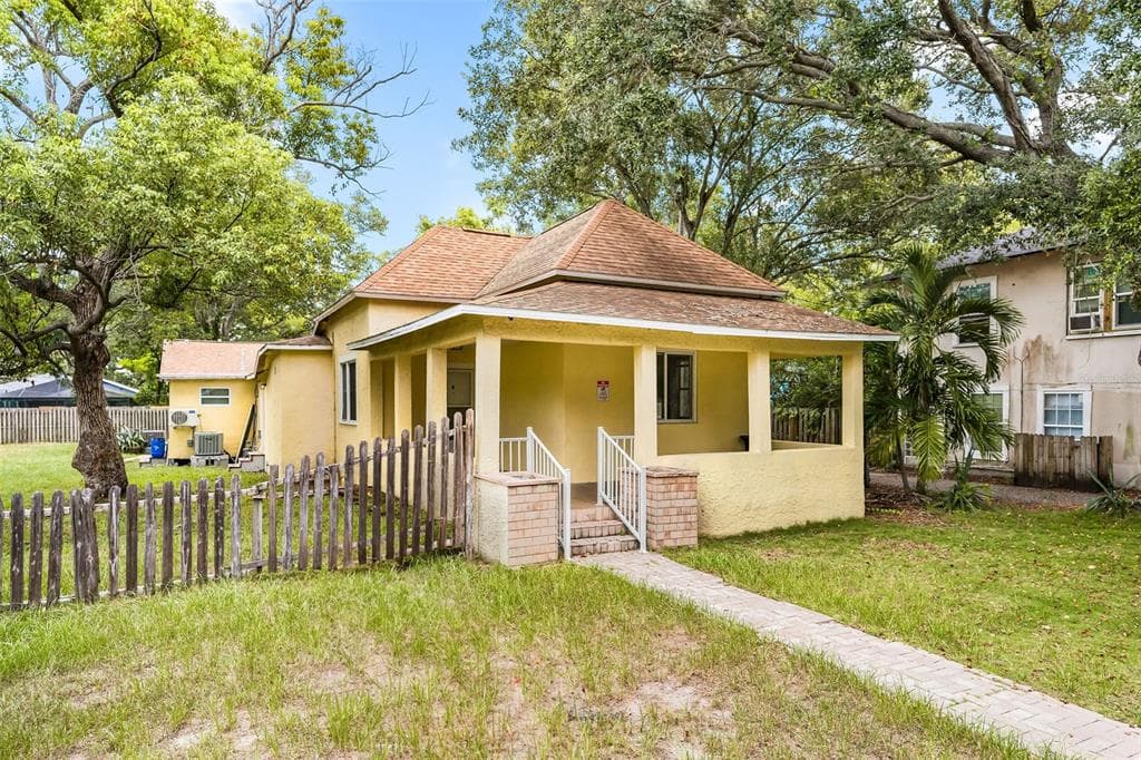 910 JONES STREET CLEARWATER, FL 33755