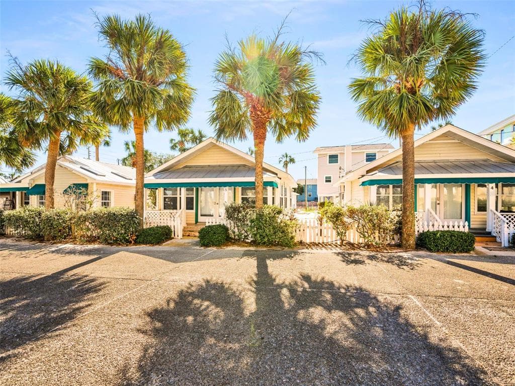 822 GULF BOULEVARD UNIT 4-6 INDIAN ROCKS BEACH, FL 33785