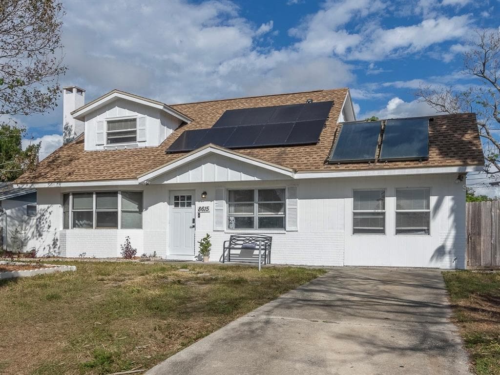 8615 MAGNOLIA DRIVE SEMINOLE, FL 33777