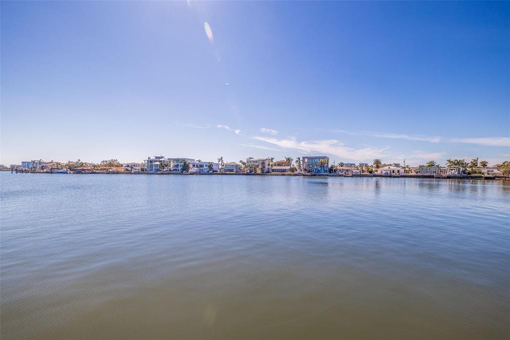 7874 9TH AVENUE S ST PETERSBURG, FL 33707