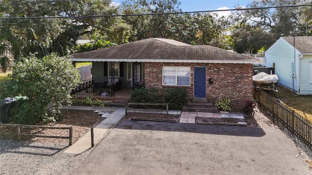2706 W TYSON AVENUE TAMPA, FL 33611