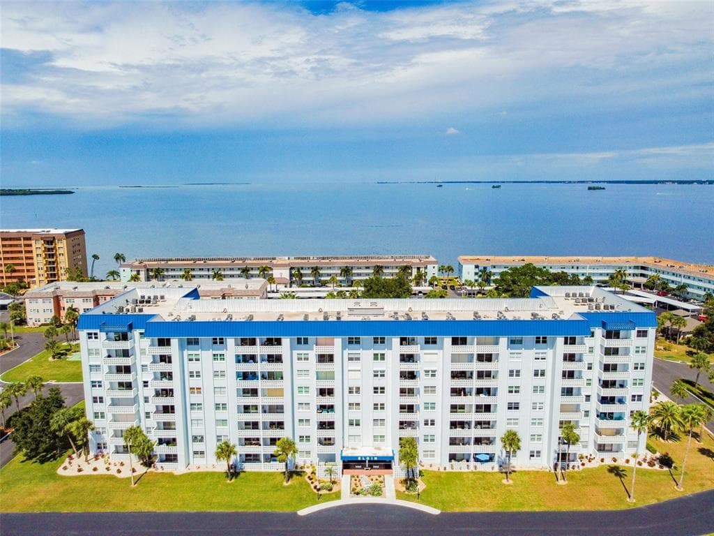 7 ELGIN PLACE UNIT 812 DUNEDIN, FL 34698