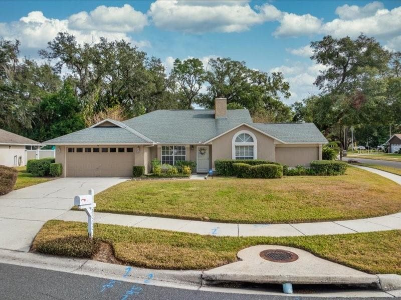 2000 HEATHEROAK DRIVE