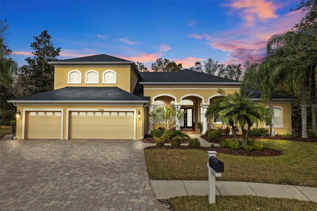 7153 WOODS BAY COURT LAND O LAKES, FL 34637