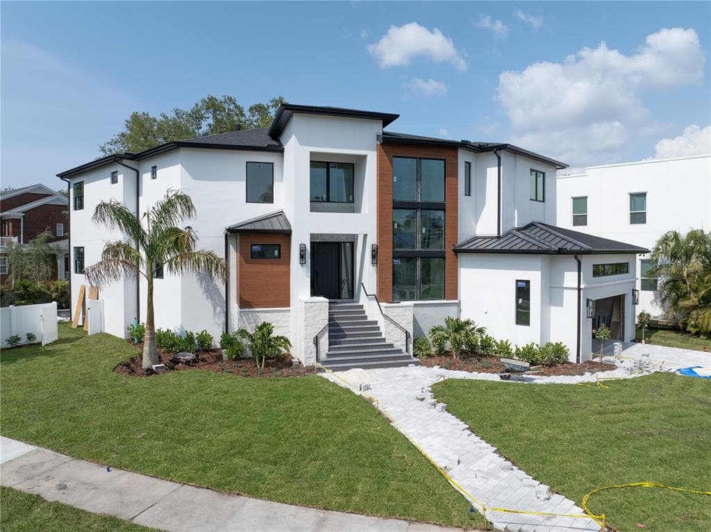 2622 N DUNDEE STREET TAMPA, FL 33629