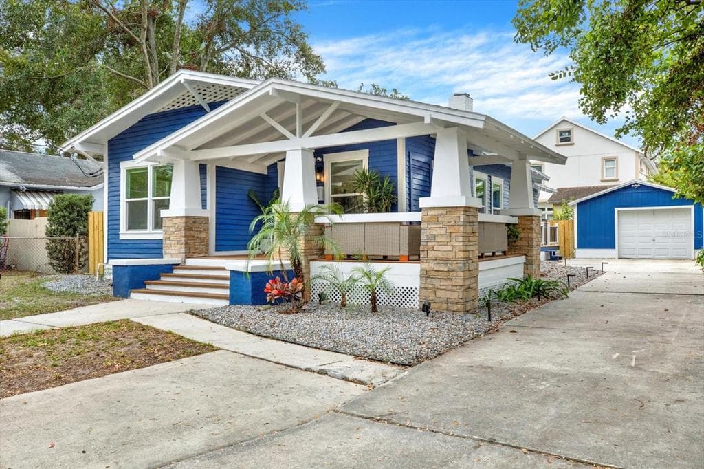 207 E SELMA AVENUE TAMPA, FL 33603