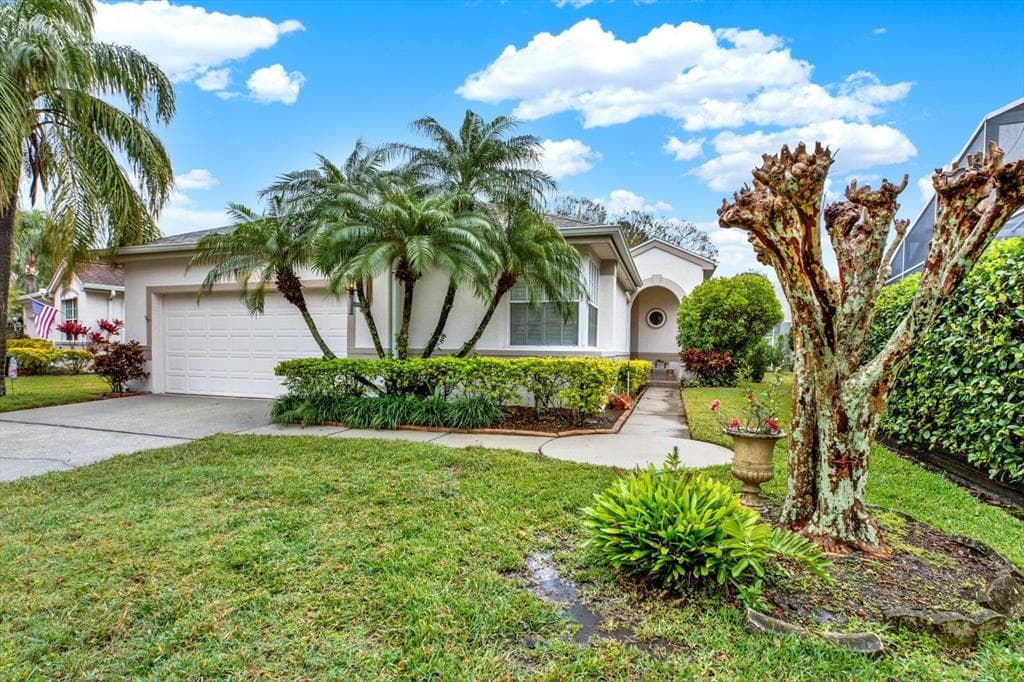 12118 GLENCLIFF CIRCLE TAMPA, FL 33626