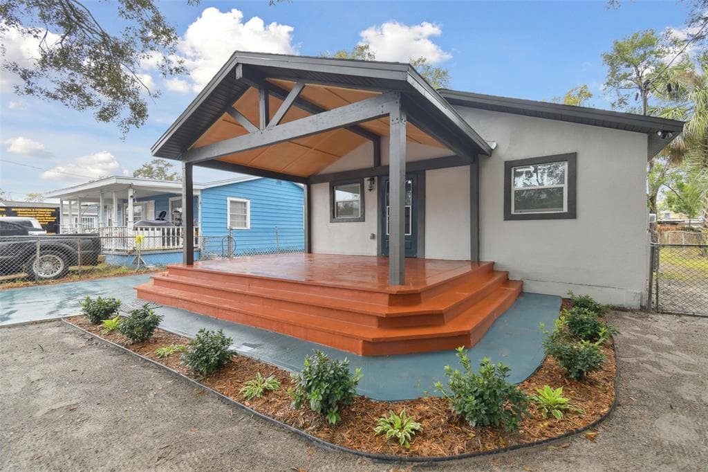 3020 DELEUIL AVENUE TAMPA, FL 33610