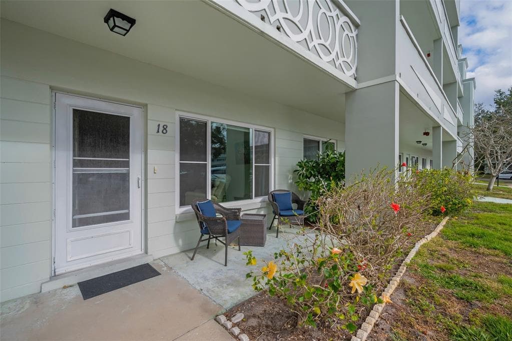 2256 PHILIPPINE DRIVE UNIT 18 CLEARWATER, FL 33763