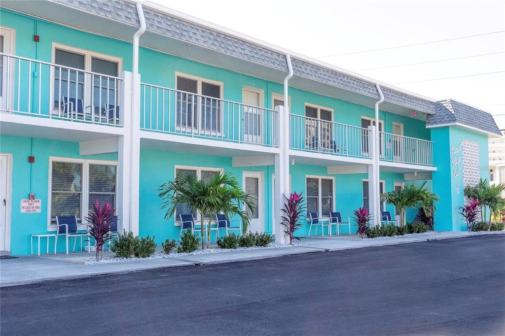 680 71ST AVENUE UNIT 14 ST PETE BEACH, FL 33706
