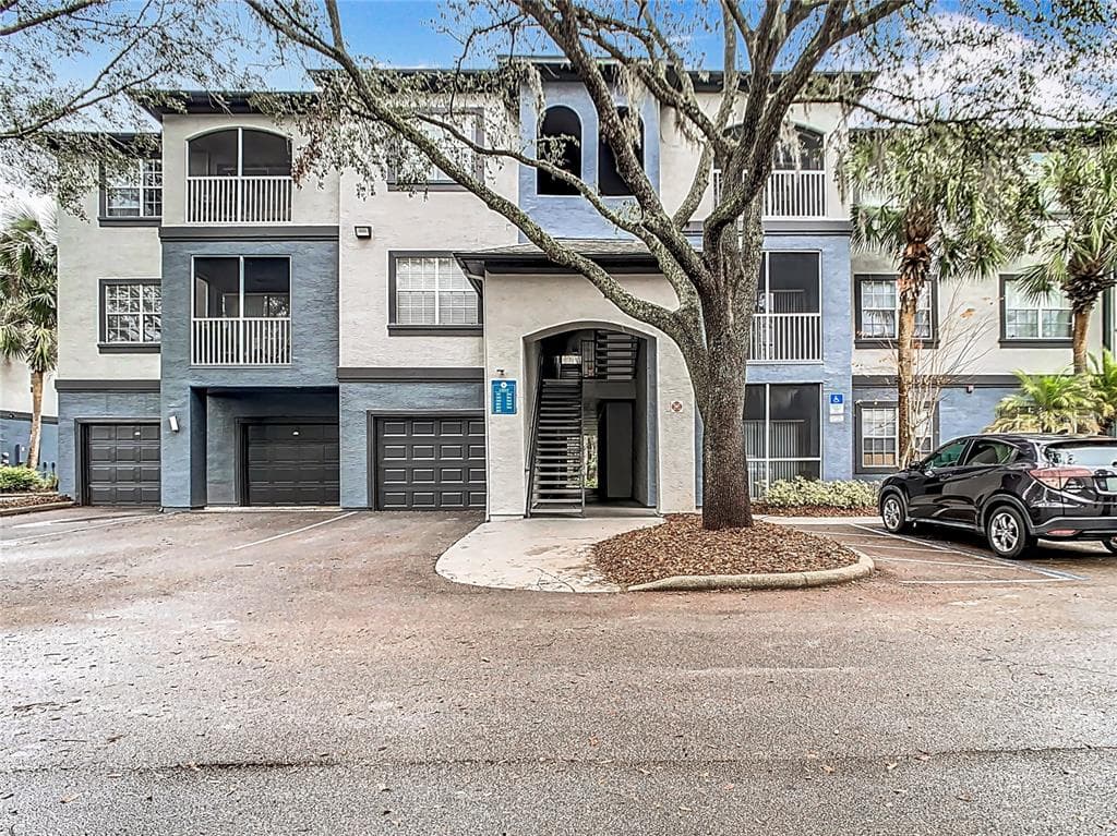 13215 SANCTUARY COVE DRIVE UNIT 303 TEMPLE TERRACE, FL 33637