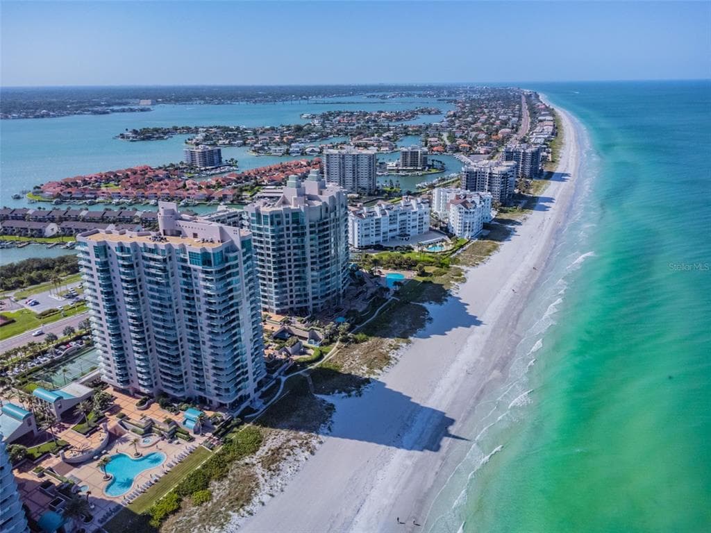 1540 GULF BLVD UNIT 2004