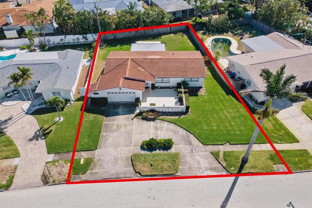 1235 CORDOVA BOULEVARD NE ST PETERSBURG, FL 33704