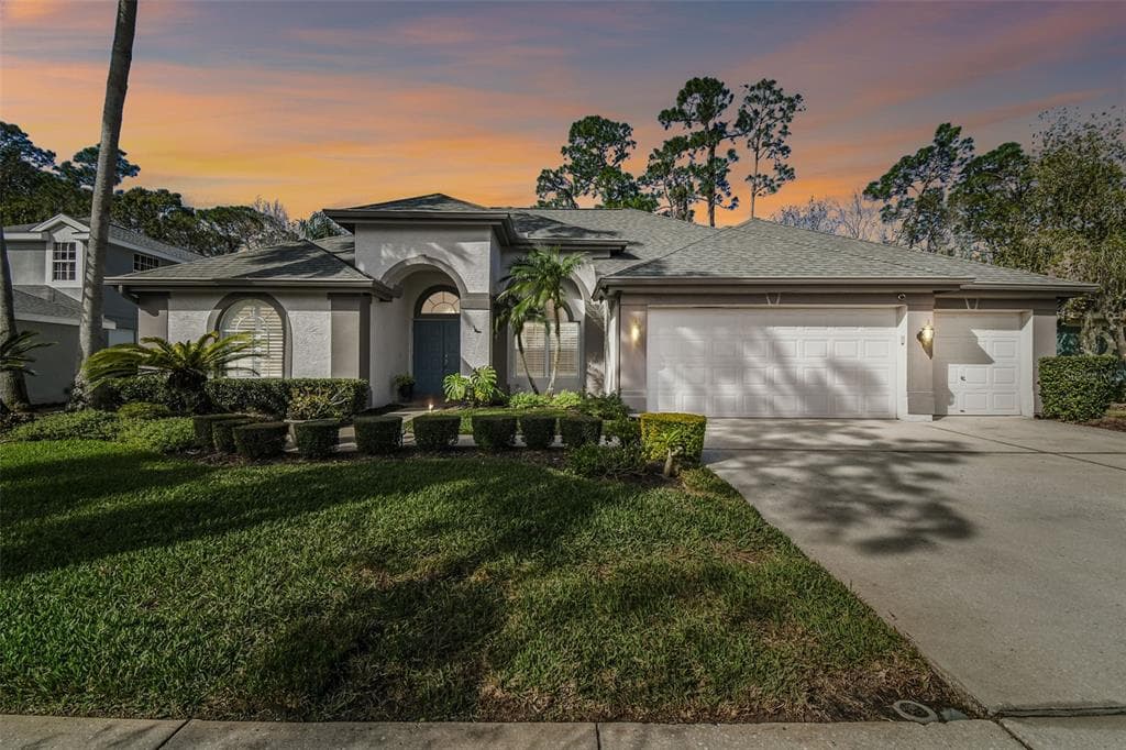 10524 GREENCREST DRIVE TAMPA, FL 33626