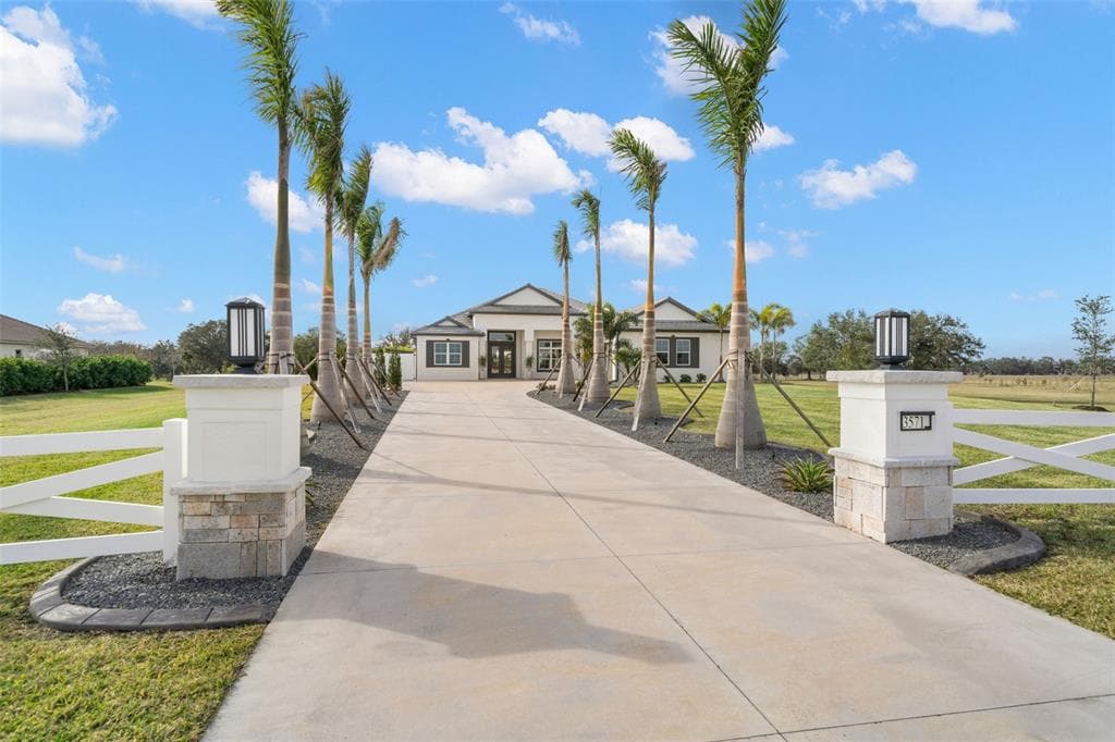 3571 RECURVE CIRCLE SARASOTA, FL 34240