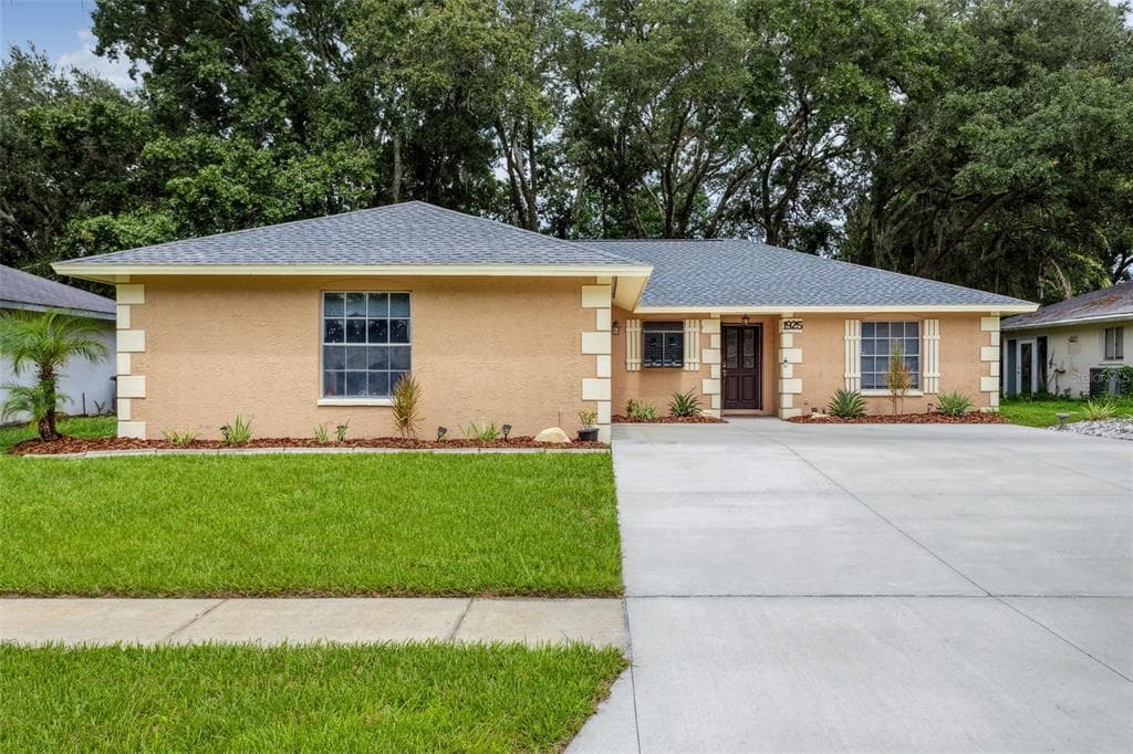 1925 TIDEWATER COURT