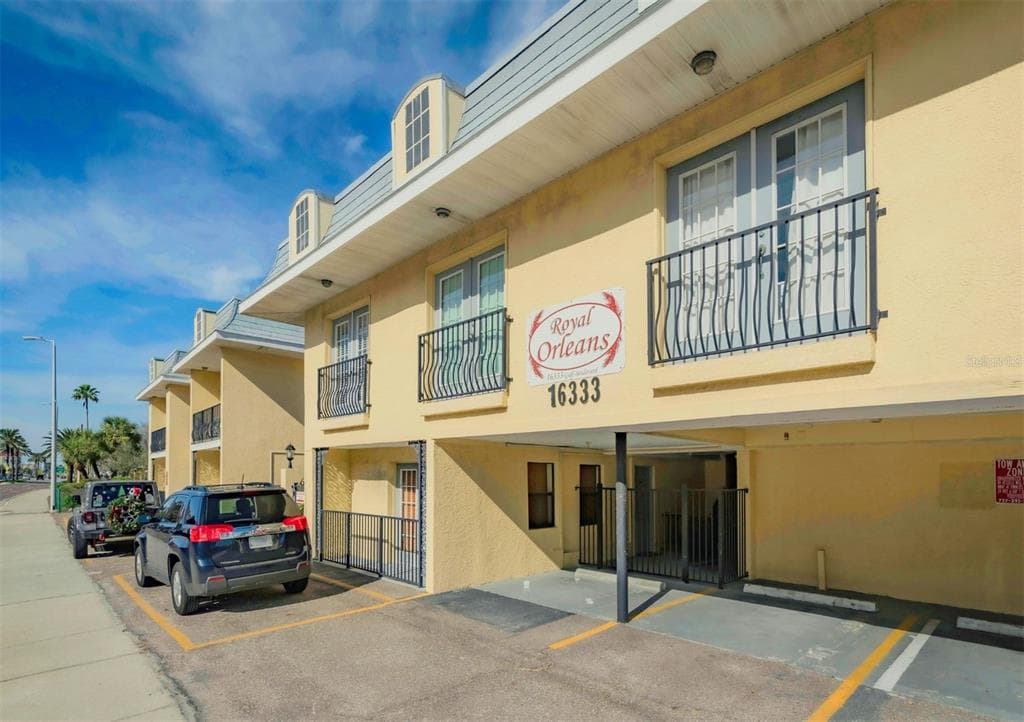 16333 GULF BOULEVARD UNIT 108 ST PETERSBURG, FL 33708