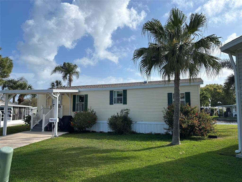 980 7TH STREET NW UNIT 16 LARGO, FL 33770