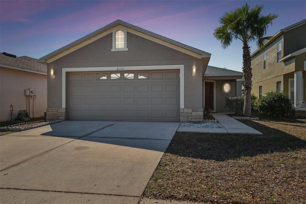 8133 CANTERBURY LAKE BOULEVARD TAMPA, FL 33619