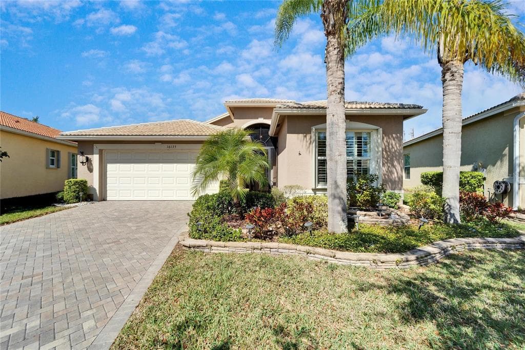 16135 CAPE CORAL DRIVE WIMAUMA, FL 33598