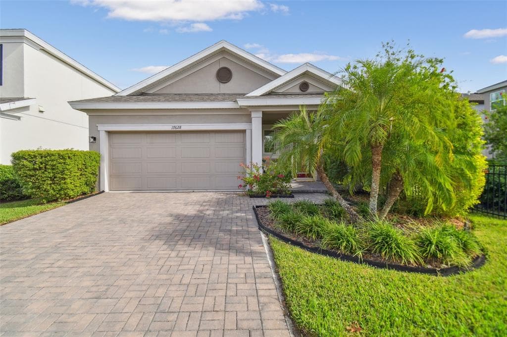 17628 BREAKAWAY STREET LAND O LAKES, FL 34638