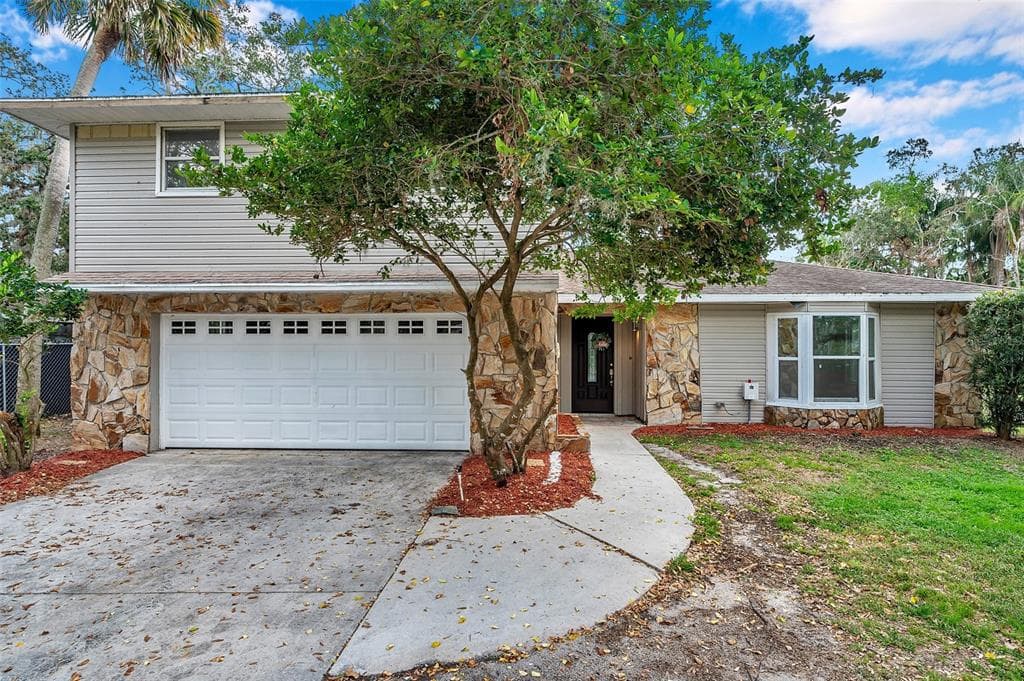2151 E LEEWYNN DRIVE