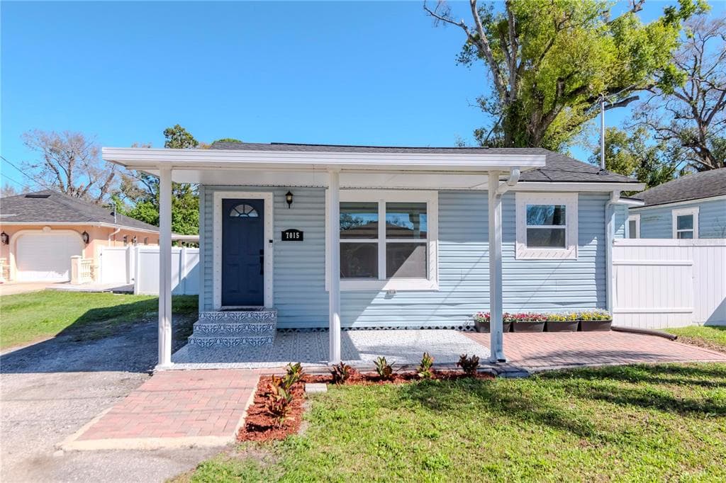 7015 N DAKOTA AVENUE TAMPA, FL 33604
