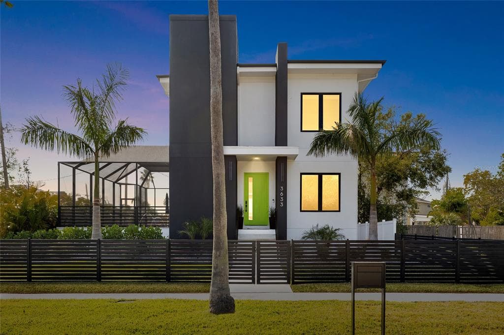 3633 S RENELLIE DRIVE TAMPA, FL 33629