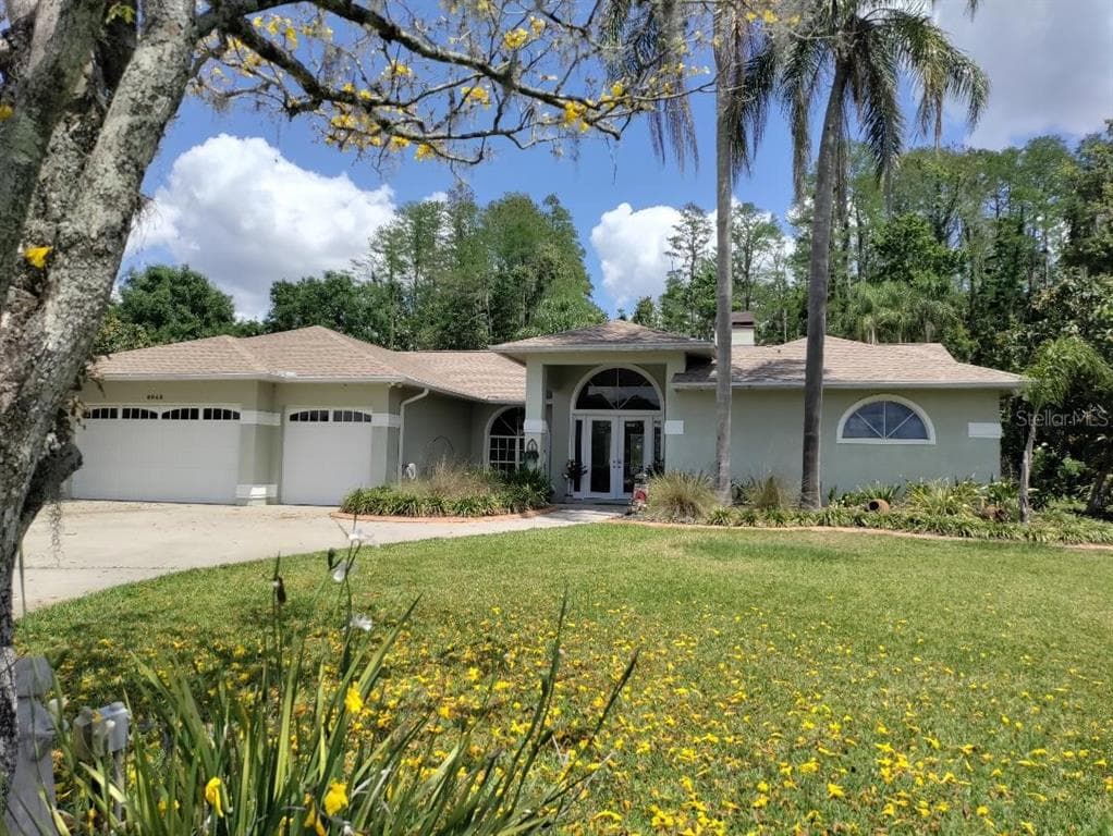 8946 OLD PASCO ROAD WESLEY CHAPEL, FL 33544
