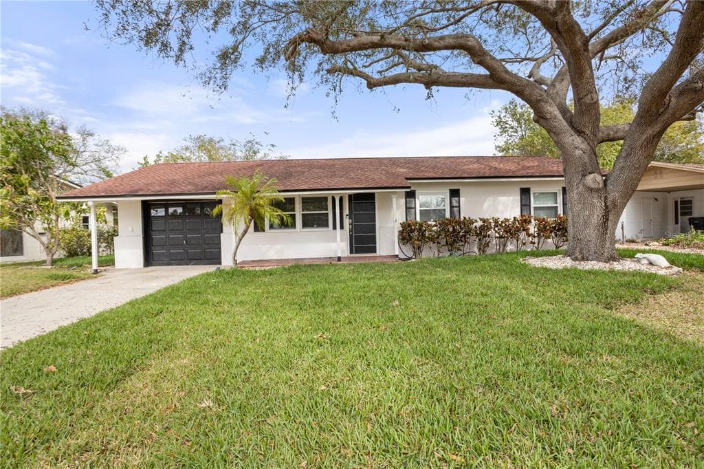8611 DRIFTWOOD DRIVE