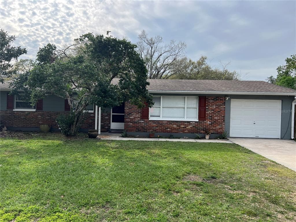 16240 LAKE PALM DRIVE