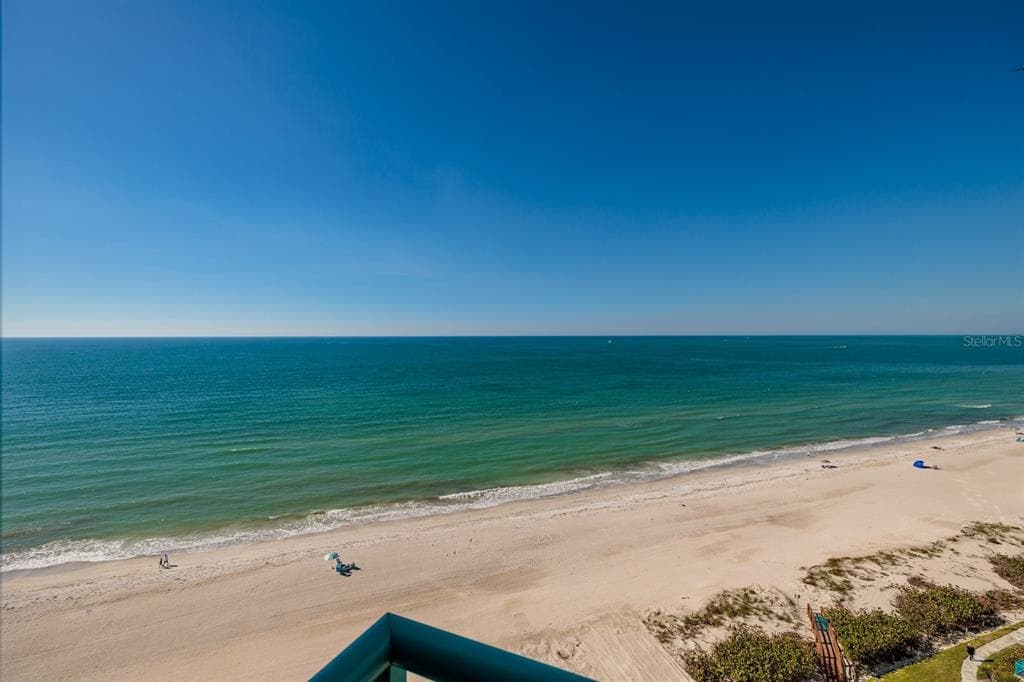 1560 GULF BOULEVARD UNIT 1104 CLEARWATER BEACH, FL 33767