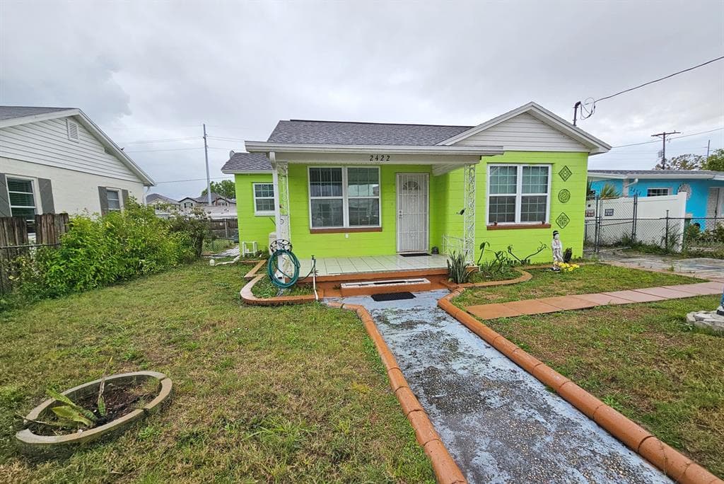 2422 W STATE STREET TAMPA, FL 33609