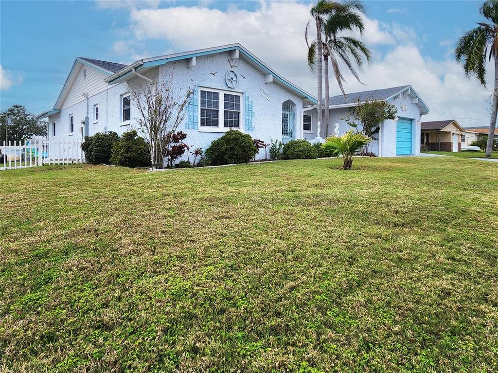 13801 PLUMOSA AVENUE HUDSON, FL 34667