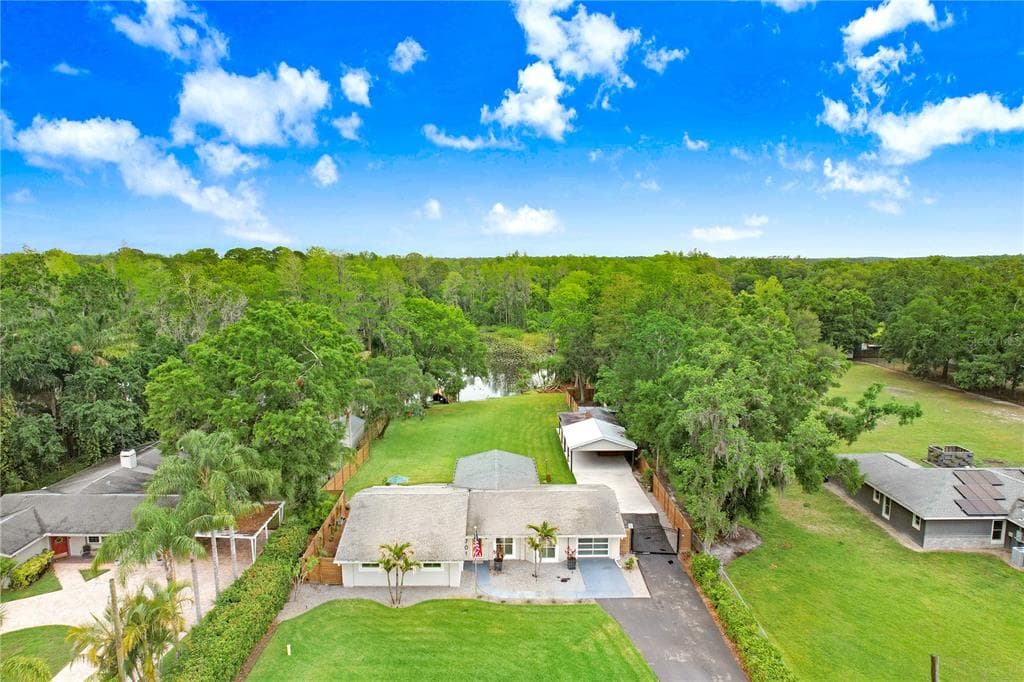 5701 LAKESIDE DRIVE
